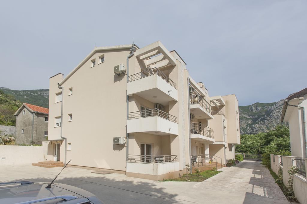Apartment San Marco Risan Ngoại thất bức ảnh